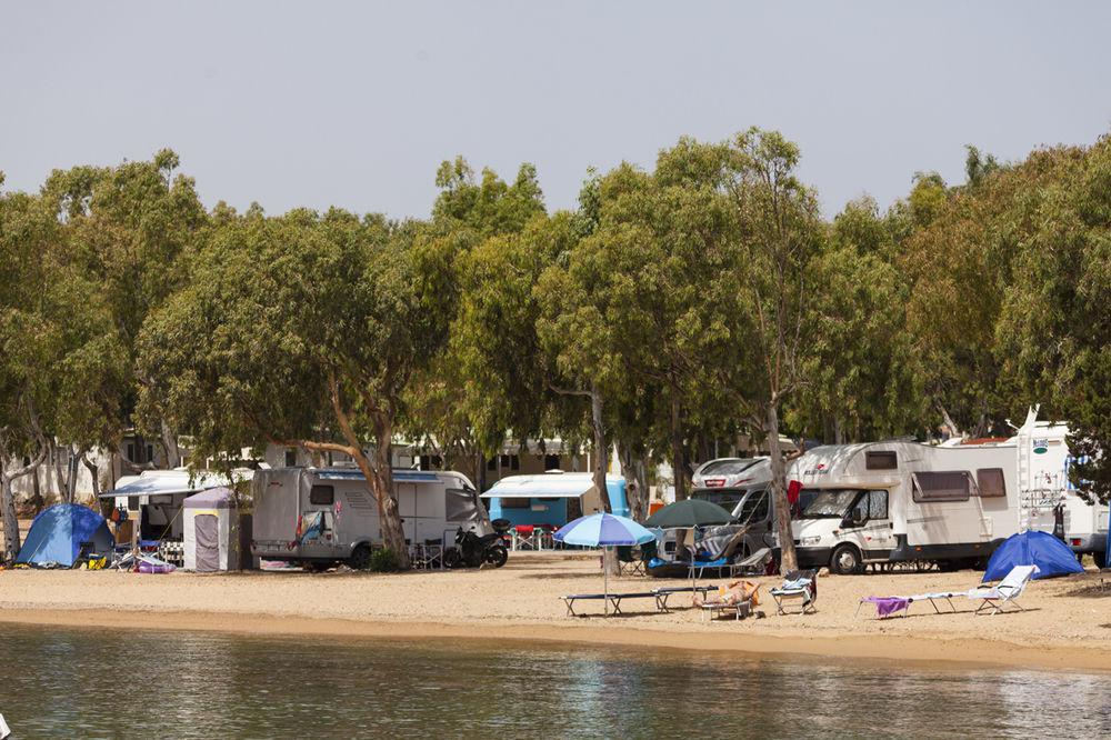 Centro Vacanze Isuledda Каниджоне Екстериор снимка